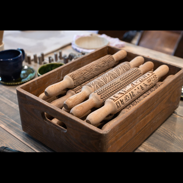 vecteezy_wooden-curly-rolling-pins-for-clay-in-a-box_24934247 (1)
